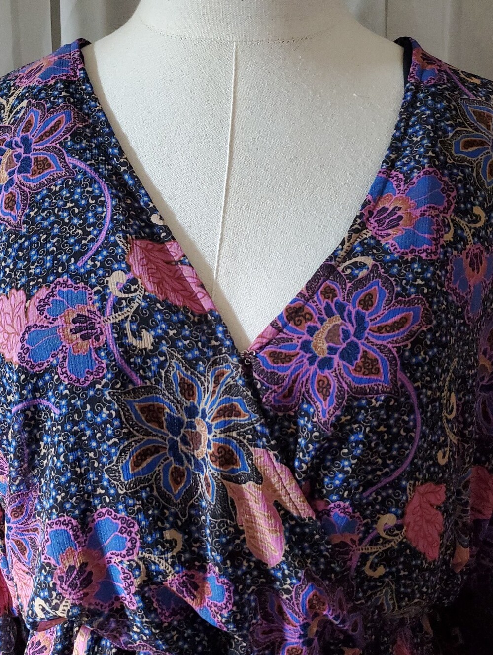Free People Teegan Mini Dress Medium M Purple Floral Boho Fit Flare Wrap Dress - Picture 3 of 9